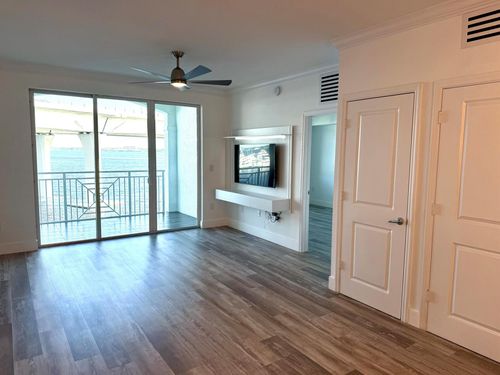 apt-402-415 Nw Flagler Ave, Stuart, FL, 34994-1163 | Card Image