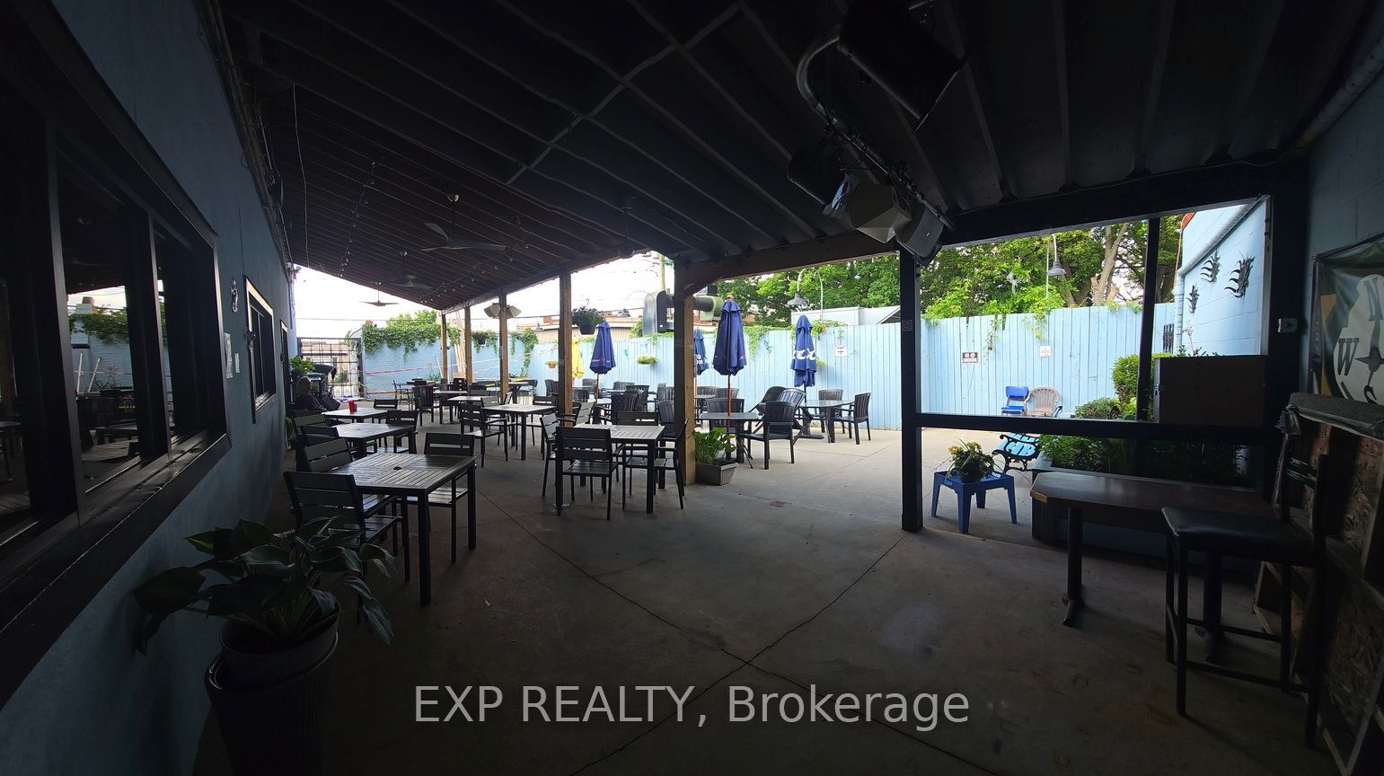 Commercial Sale in London East 4