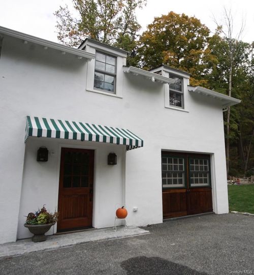 20 Ridge Rd, Tuxedo Park, NY, 10987-4250 | Card Image
