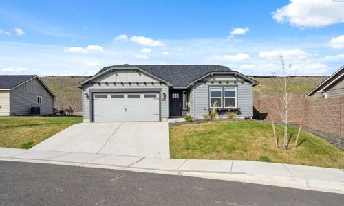 6834 W 25th Ave., Kennewick, WA, 99338 | Card Image