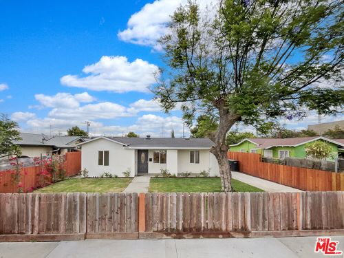 10692 Sycamore Ave, Stanton, CA, 90680-2638 | Card Image