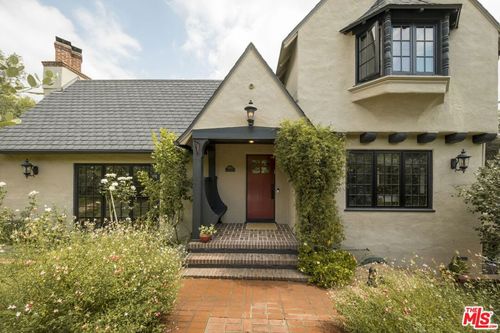1602 Golf Club Dr, Glendale, CA, 91206-1325 | Card Image
