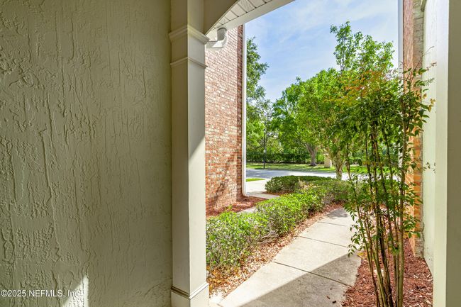 6977 Woody Vine Dr, Townhouse with 3 bedrooms, 3 bathrooms and null parking in Jacksonville FL | Image 6