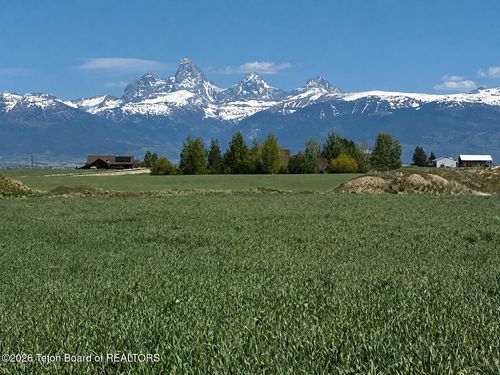 8859 Fawn Ridge Ln, Tetonia, ID, 83452 | Card Image
