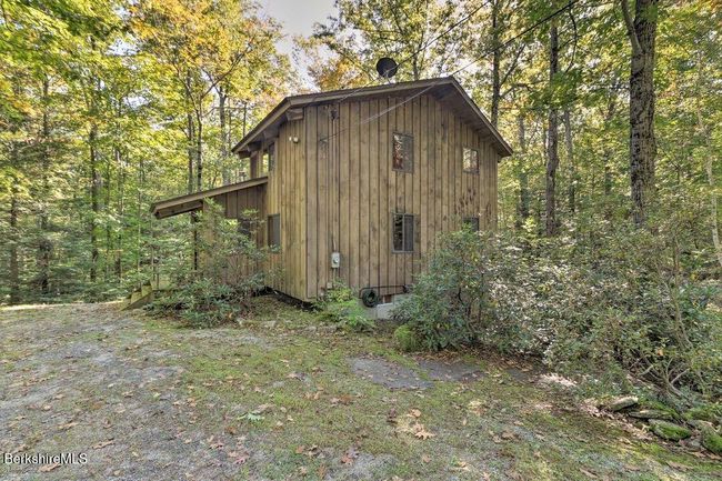 125 Town Hill Rd, House other with 4 bedrooms, 3 bathrooms and 6 parking in Sandisfield MA | Image 27