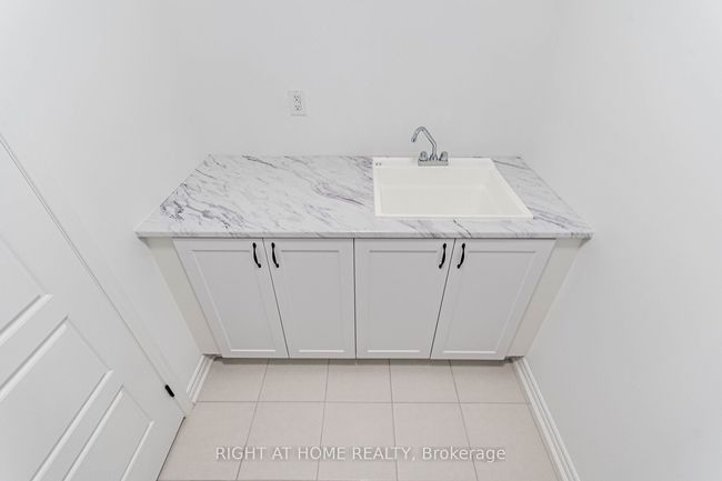 48 Forestwalk St, House attached with 3 bedrooms, 3 bathrooms and 2 parking in Kitchener ON | Image 37