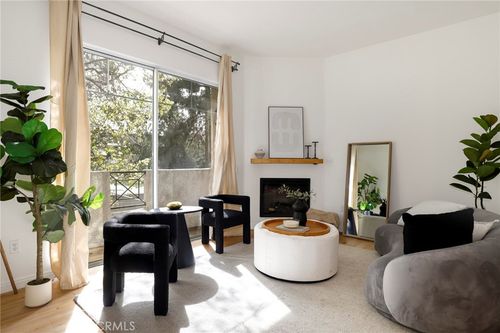 3-4201 Radford Ave, Studio City, CA, 91604-2102 | Card Image