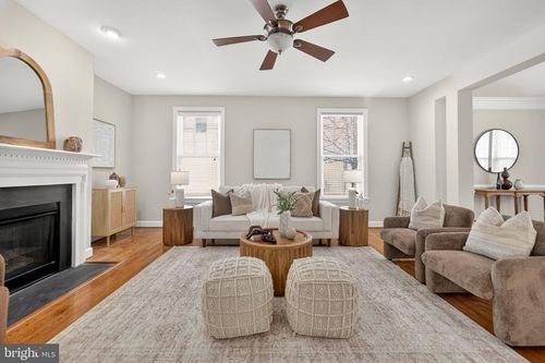 23106 Bronstein Ln, BRAMBLETON, VA, 20148-5698 | Card Image