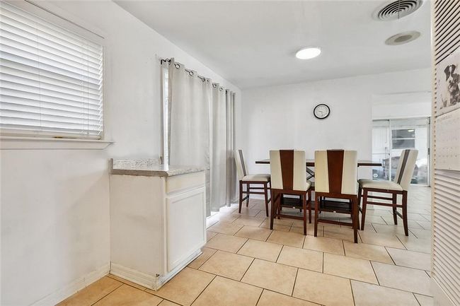 1005 35 Th St, House other with 3 bedrooms, 2 bathrooms and null parking in Gretna LA | Image 6