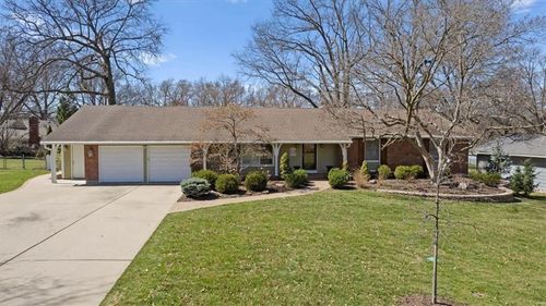 8912 Mohawk Ln, Leawood, KS, 66206-1750 | Card Image