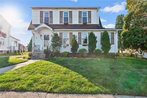 721 Lehmer St, Latrobe, PA, 15650-2050 | Card Image