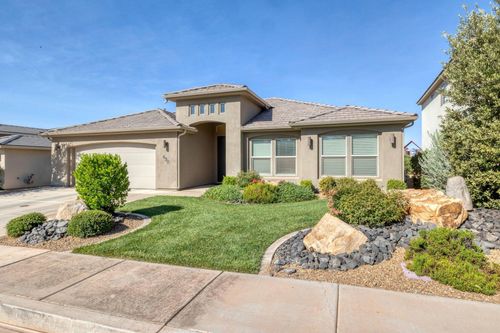 490 S Balancing Rock Dr, Washington, UT, 84780-3464 | Card Image