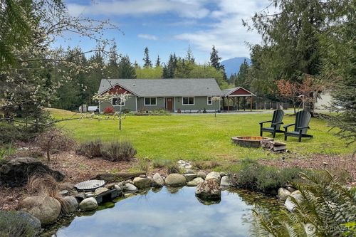 1082 Ripplebrook Dr, Port Angeles, WA, 98362-7154 | Card Image