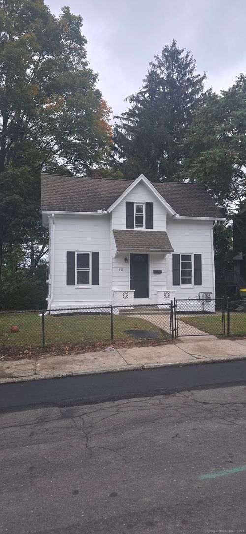 571 Wilson St, Waterbury, CT, 06708-3742 | Card Image