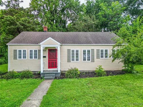 703 Irving St, Farmville, VA, 23901-2135 | Card Image