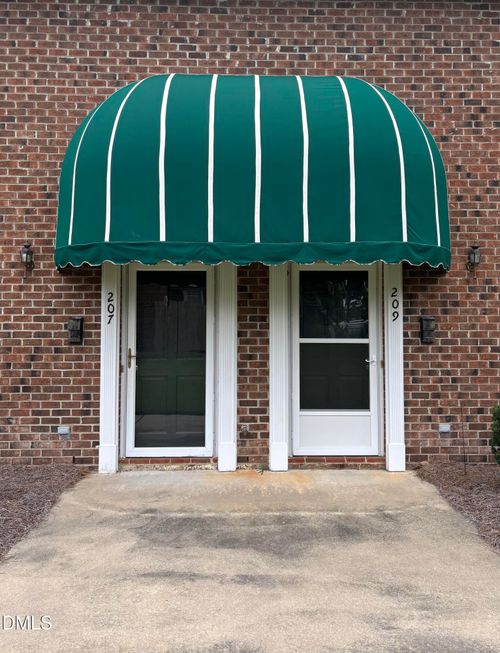 209 S Lincoln Street, Benson, NC, 27504 | Card Image