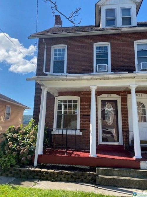 819 Spring, Bethlehem City, PA, 18018 | Card Image