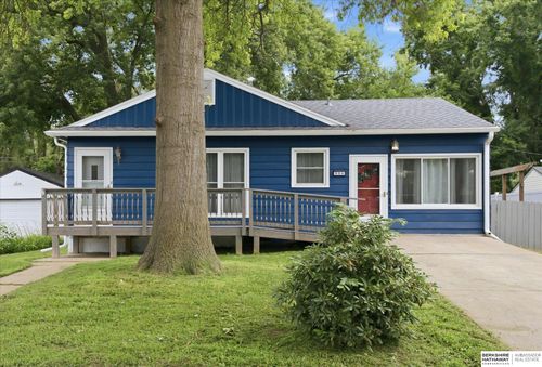 904 Hopkins Dr, Bellevue, NE, 68005-3938 | Card Image