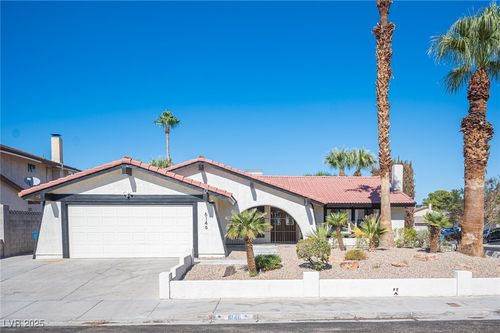 6146 Peppermill Dr, Las Vegas, NV, 89146-3018 | Card Image