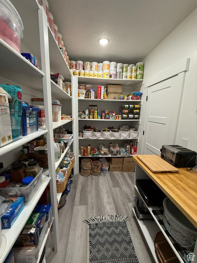 View of pantry | Image 28