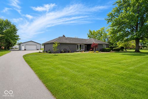 8315 N County Road 150 E, Pittsboro, IN, 46167-9467 | Card Image