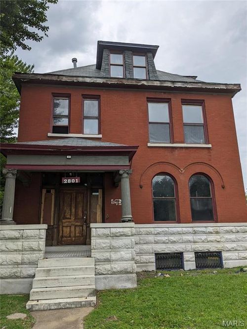 2801 Itaska St, Saint Louis, MO, 63111 | Card Image