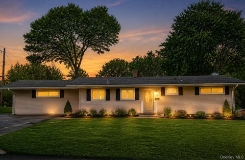 55 Eisenhower Dr, Middletown, NY, 10940-4543 | Card Image