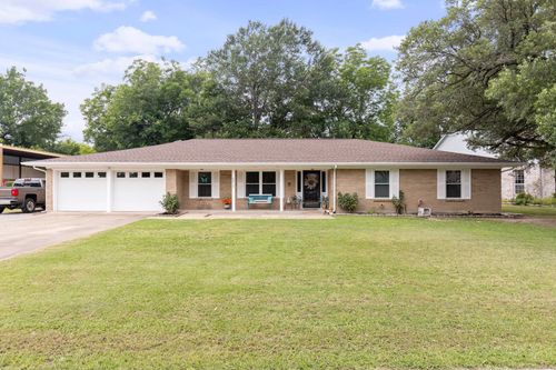 2812 Mccarley Dr, Commerce, TX, 75428-3830 | Card Image