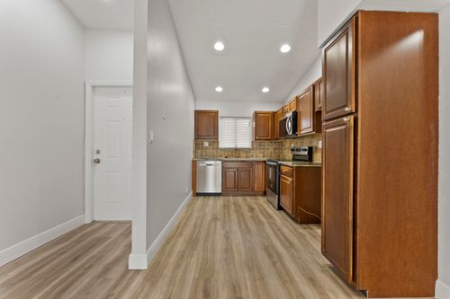 201-2900 Olivewood Ter, Boca Raton, FL, 33431-6598 | Card Image