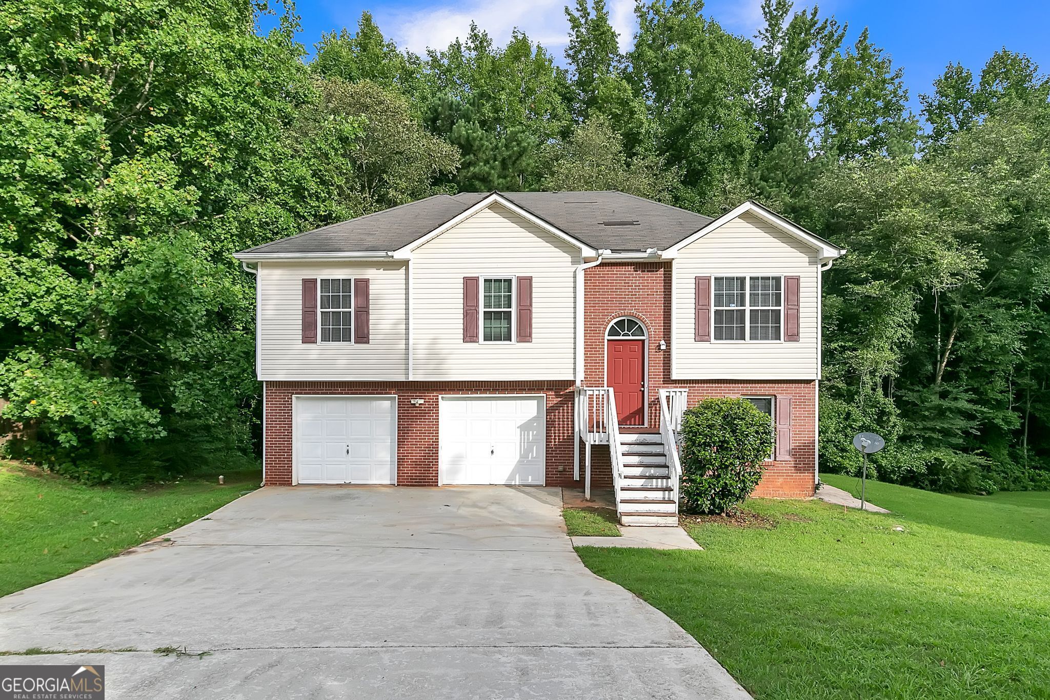 Bear Mountain Dr, Conyers, GA 30013