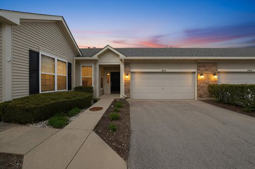 646 S Cadillac Cir, Romeoville, IL, 60446-5231 | Card Image