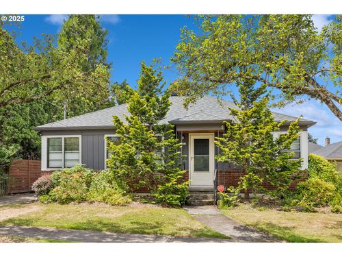 1915 Ne 76th Ave, Portland, OR, 97213-6017 | Card Image