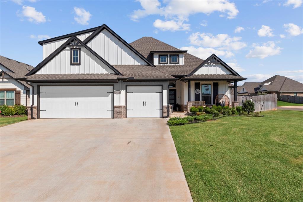 Warwick Way, Moore, OK 73160