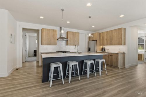 2589 E Jonagold Ct, Emmett, ID, 83617-5500 | Card Image