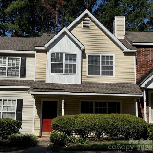 3103 Summercroft Ln, Charlotte, NC, 28269-2228 | Card Image