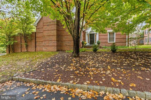 10 Governors Lane, Princeton, NJ, 08540 | Card Image