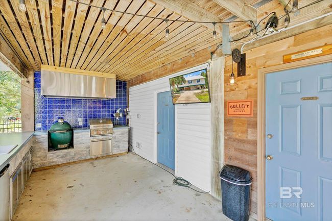 Outdoor Kitchen | Image 8