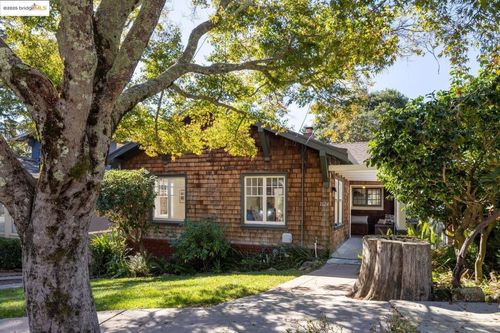 1124 Walnut St, Berkeley, CA, 94707-2631 | Card Image