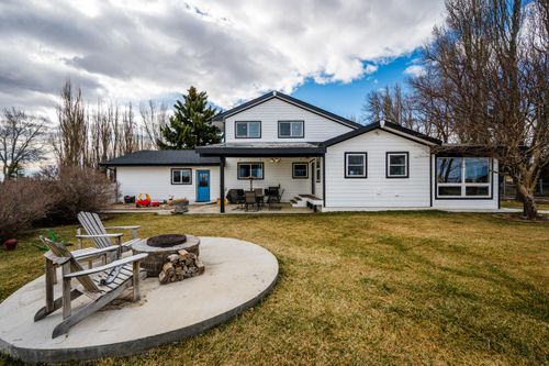 2869 W 5th St, Sheridan, WY, 82801-9472 | Card Image