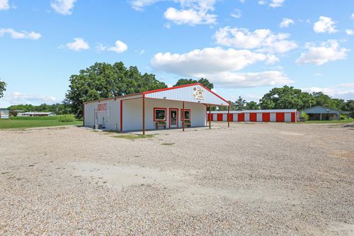 453 S Depot St, Deport, TX, 75435-2621 | Card Image