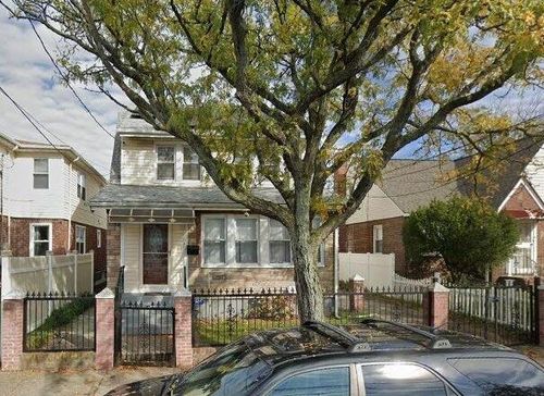 182-15 144th Ave, Springfield Gardens, NY, 11413 | Card Image