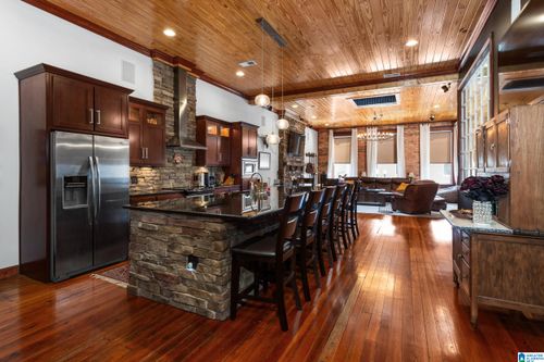 1012 a Noble St, Anniston, AL, 36201-4637 | Card Image