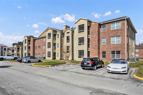 n203-5600 Devonbriar Way, ORLANDO, FL, 32822-2264 | Card Image