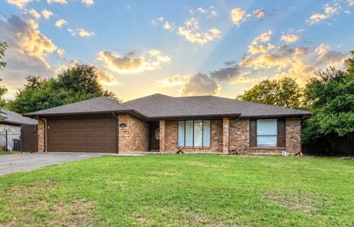 4636 Ringold Dr, Fort Worth, TX, 76133-7410 | Card Image