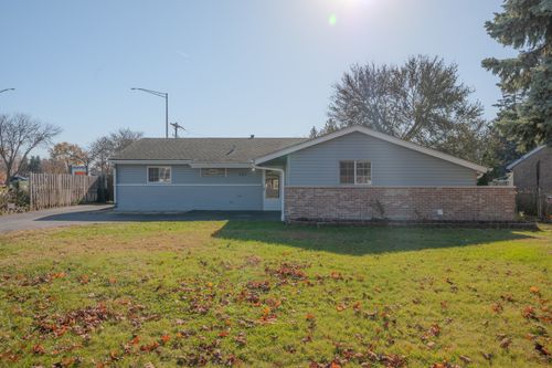 101 Edgehill Dr, Bolingbrook, IL, 60440-2803 | Card Image