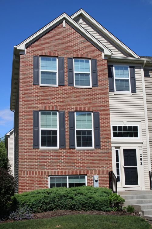 292 Lionel Dr, Grayslake, IL, 60030-2756 | Card Image