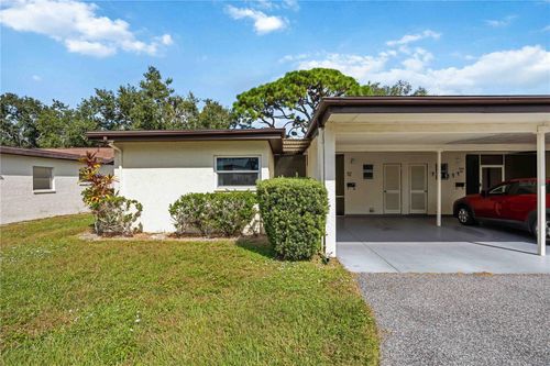 82-3527 Silver Pine Ct, Sarasota, FL, 34231-8245 | Card Image