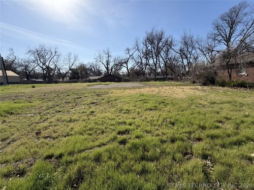 4148 S Madison Pl, Tulsa, OK, 74105-7601 | Card Image