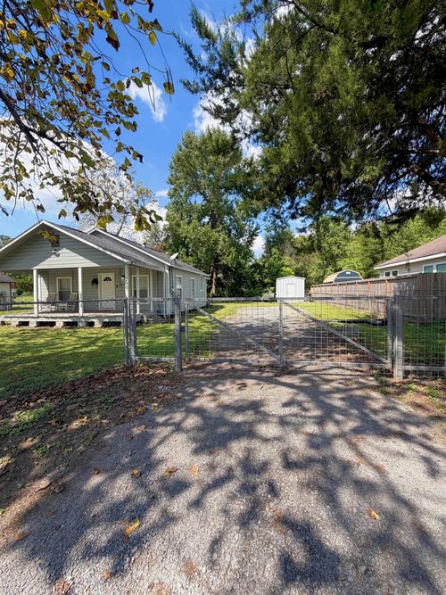 270 W Bolivar, Vidor, TX, 77662 | Card Image