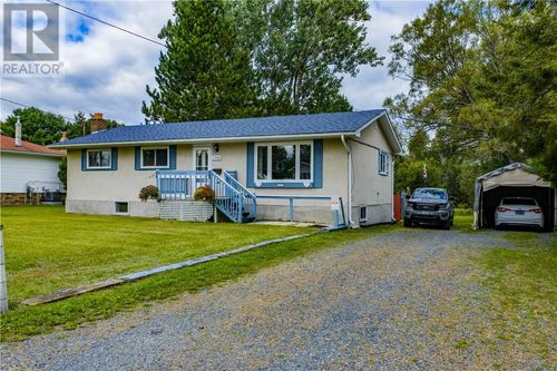 1556 Talon St, Val Therese, ON, P3P1S5 | Card Image